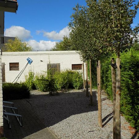 Villa Mooi Maasland Maaseik Exterior foto